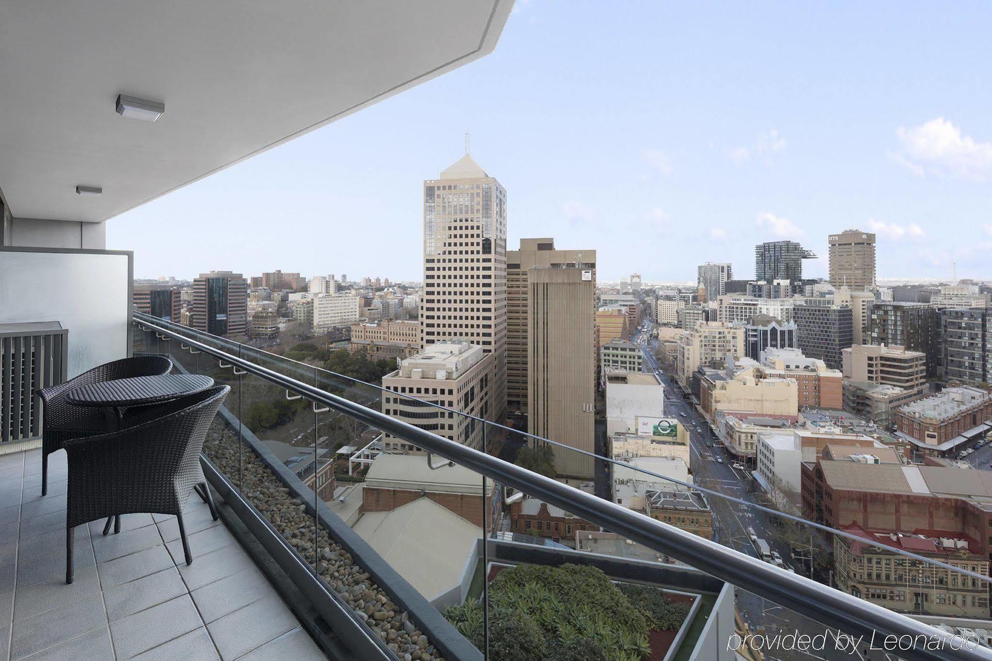 Meriton Suites Campbell Street, Sydney Exterior photo View from the apartment